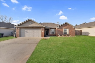 407 E Mccann Rd, Rogers, AR 72758