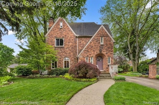 21975 Wildwood St, Dearborn, MI 48128