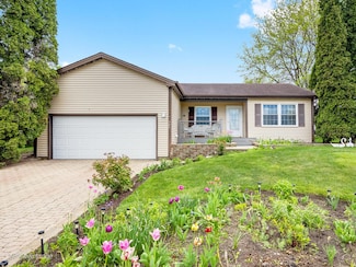 307 Wellington Dr, Streamwood, IL 60107