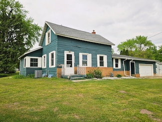3965 Weechik Rd, Sawyer, MI 49125