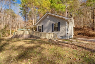 104 Nugget Ln, Ellijay, GA 30540