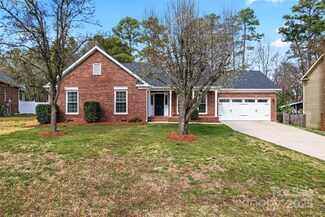 613 Trailing Rock Dr, Charlotte, NC 28214