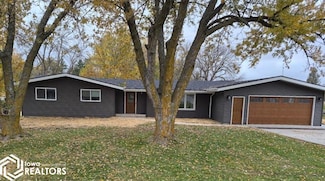 603 N West St, Mount Ayr, IA 50854