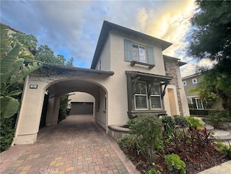 6 Napa, Irvine, CA 92602