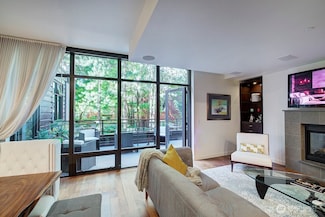 10000 Main St Unit 302, Bellevue, WA 98004