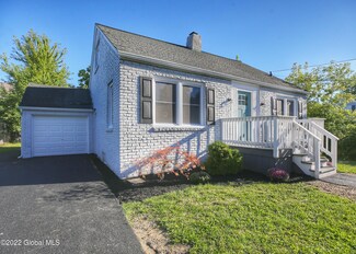 23 Catskill Ave, Rensselaer, NY 12144