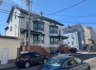 75 Snell St, Fall River, MA 02721