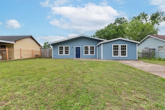 9022 Sultan Dr, Houston, TX 77078