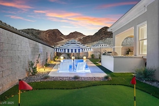 38 Costa Tropical Dr, Henderson, NV 89011