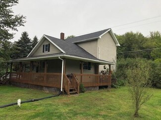 78 Henderson Rd, Jackson Center, PA 16133