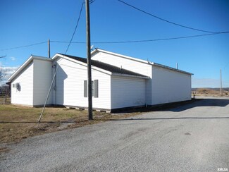 90 Oak St, Jonesboro, IL 62952