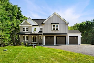78 Chamberlain St, Holliston, MA 01746