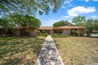 402 Waycrest Dr, San Antonio, TX 78239