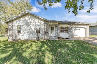 515 Lindsey St, Marshfield, MO 65706