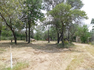 23310 Dragon Rock Rd, Elmendorf, TX 78112