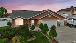 2094 S 825 E, Clearfield, UT 84015