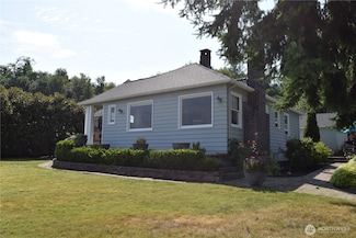 3538 Beach Dr E, Port Orchard, WA 98366