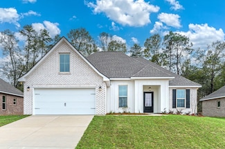 2710 Louis Cir, Crestview, FL 32536