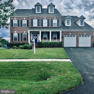 5806 Toboggan Cir, Rockville, MD 20855