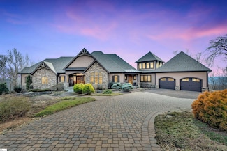 10 Night Hawk Way, Landrum, SC 29356