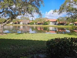 6070 SE Martinique Dr Unit 104, Stuart, FL 34997