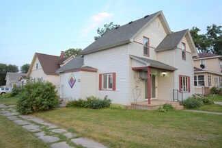 106 E 15th St, Saint Charles, MN 55972