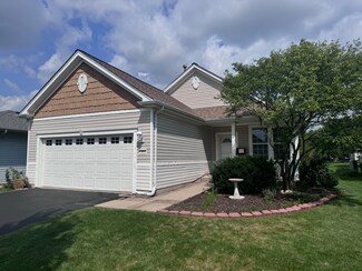 13002 Applewood Dr, Huntley, IL 60142