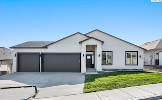 2930 S Belfair St, Kennewick, WA 99338
