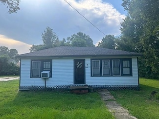 615 N Preston St, Marksville, LA 71351