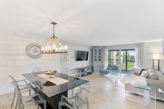 441 SE 3rd St Unit 302, Dania Beach, FL 33004