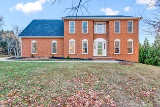 275 Applewood Dr, Roanoke, VA 24019