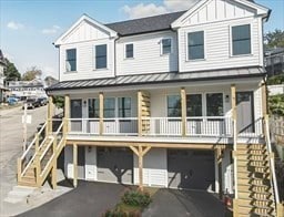 351 Danforth St Unit 8, Fall River, MA 02720
