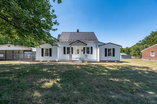 202 Longview Rd, Hurt, VA 24563