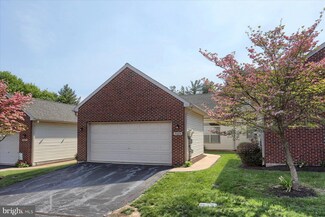 5323 Cobblestone Dr, Mechanicsburg, PA 17055