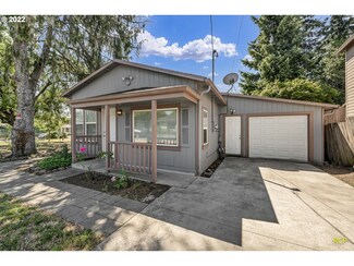 8318 SE Knapp St, Portland, OR 97266