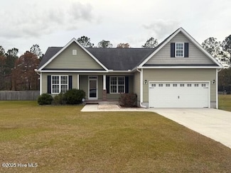 107 Neptune Ct, Havelock, NC 28532