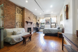 940 Fulton St Unit 3B, Brooklyn, NY 11238