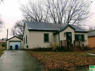726 2nd Ave SE, Le Mars, IA 51031