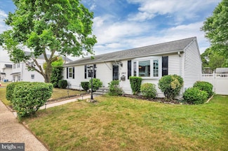 43 W Broad St, Gibbstown, NJ 08027