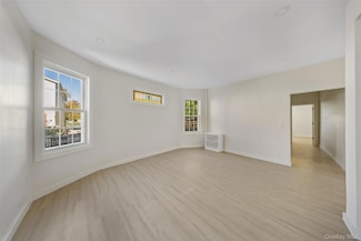 109-10 157th St, Jamaica, NY 11433