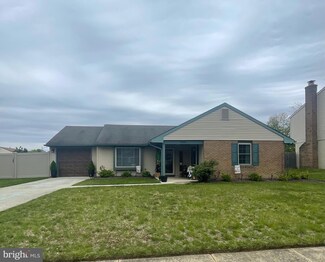 1000 Micawber Dr, Williamstown, NJ 08094