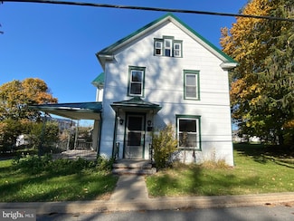 117 S Main St, Pleasant Gap, PA 16823