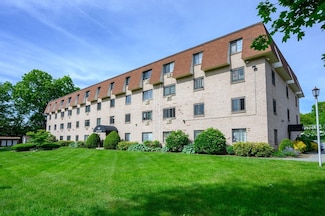 103 Grove St Unit 346, Rockland, MA 02370