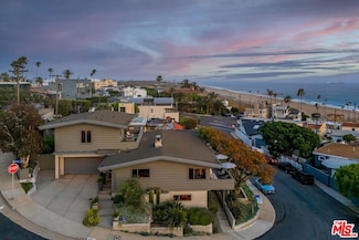 236 Redlands St, Playa Del Rey, CA 90293