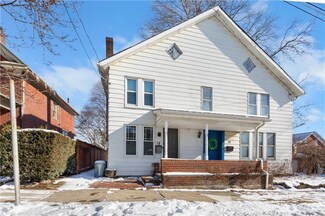 18 N Broad St, Nazareth, PA 18064
