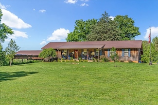 2890 Nance Bend Rd, Clifton, TN 38425