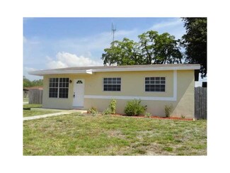 4631 SW 35th St, West Park, FL 33023