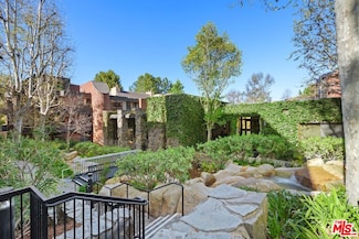 4720 Park Encino Ln Unit 119, Encino, CA 91436