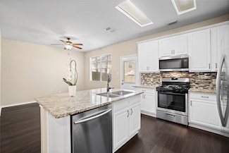 15 Blue Creek Place, Spring, TX 77382