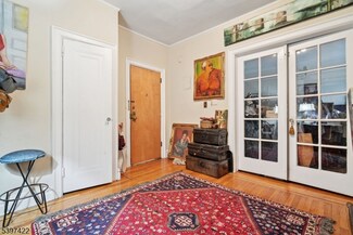 63 Sherman Place Unit E1, Jersey City, NJ 07307